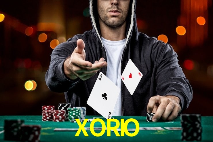 Interfaz de la app móvil XORIO en un smartphone moderno